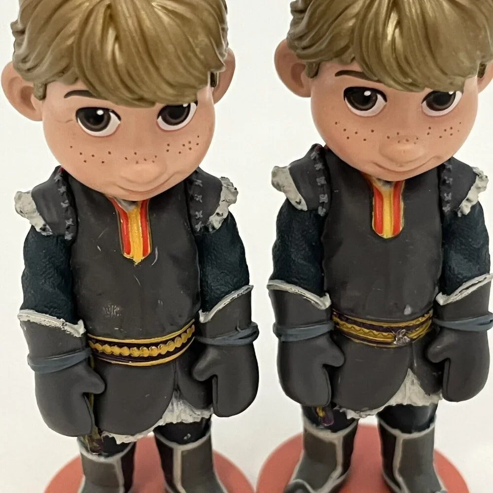 2 Disney Animators Collection Disney Store Frozen Kristoff Figures